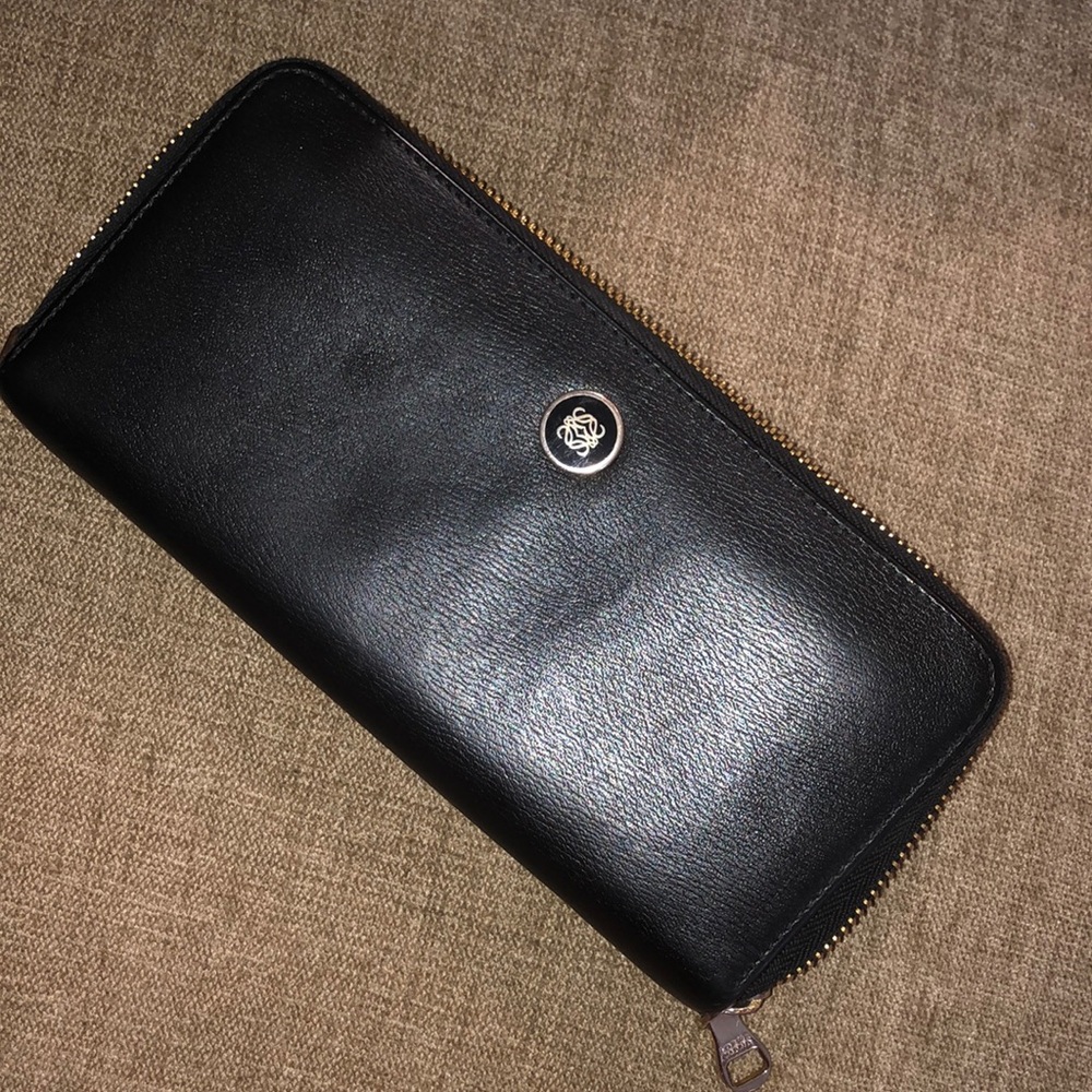 Loewe Black Zippy Wallet Enamel Logo